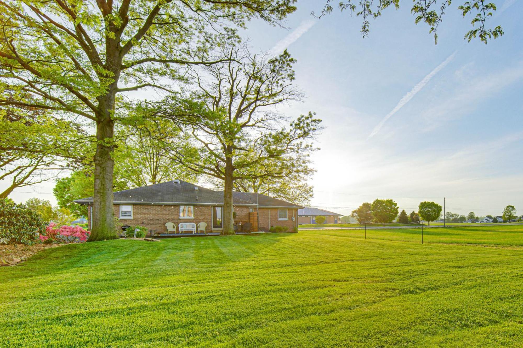 Sunny Lancaster Gem, 4 Mi To Dutch Wonderland Villa Bagian luar foto